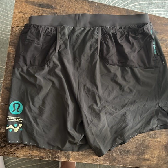 Lululemon lined running shorts - Picture 3 of 5